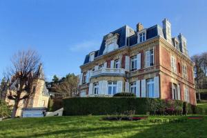 Picture of listing #327296307. Appartment for sale in Trouville-sur-Mer