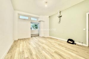 Picture of listing #327302079. Appartment for sale in Paris