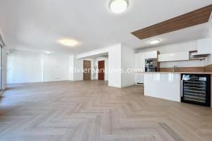 Picture of listing #327304330. Appartment for sale in Antibes