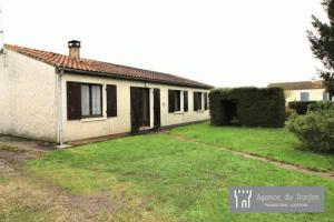 Picture of listing #327304333. House for sale in Pérignac