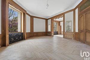 Picture of listing #327375382. Appartment for sale in Paris