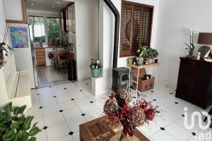 Picture of listing #327376082. Appartment for sale in Étiolles