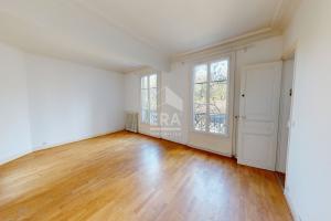 Picture of listing #327383565. Appartment for sale in Paris