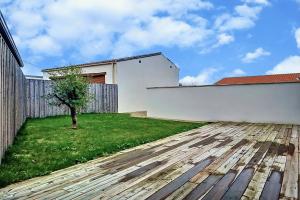 Picture of listing #327385113. House for sale in Vaux-sur-Mer