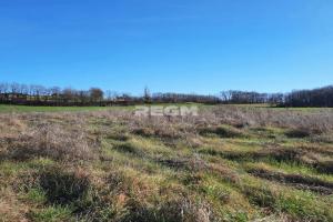 Picture of listing #327388807. Land for sale in Saint-Jean-de-Duras