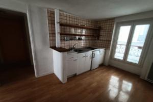 Picture of listing #327392568. Appartment for sale in Paris