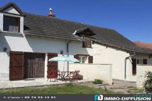 Picture of listing #327440781. House for sale in Saint-Amand-Montrond