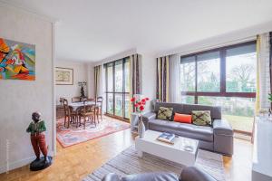 Picture of listing #327447187. Appartment for sale in Suresnes