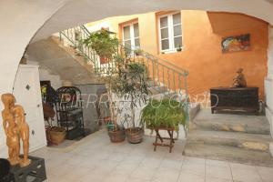 Picture of listing #327448998. House for sale in Uzès