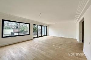 Picture of listing #327479633. Appartment for sale in Courbevoie