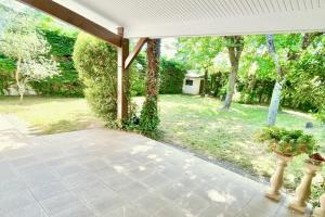 Picture of listing #327544288. House for sale in Talence