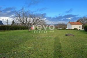 Photo de l'annonce nº 327550961. Terrain à vendre sur Sévérac