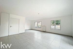 Thumbnail of property #327576112. Click for details
