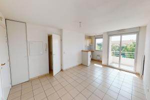 Picture of listing #327578693. Appartment for sale in Poitiers