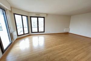 Picture of listing #327641859. Appartment for sale in Suresnes