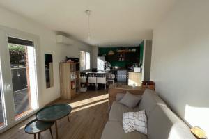 Picture of listing #327648699. Appartment for sale in Marseille