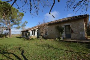 Picture of listing #327681212. House for sale in Duras