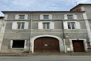 Picture of listing #327703169. Building for sale in Ribérac