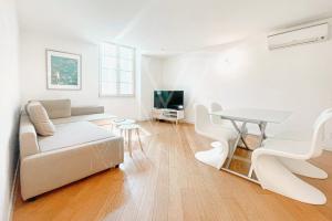Picture of listing #327703777. Appartment for sale in Cannes