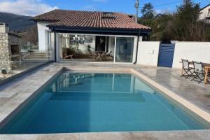 Picture of listing #327738575. House for sale in Foix