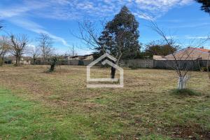 Thumbnail of property #327757314. Click for details