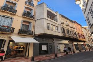 Picture of listing #327764693. Building for sale in Perpignan