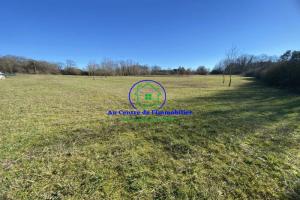 Picture of listing #327765433. Land for sale in Monbalen