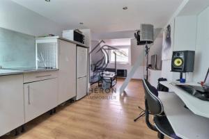 Picture of listing #327766027. Appartment for sale in Lille