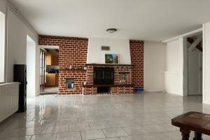 Thumbnail of property #327771437. Click for details