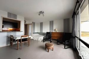 Picture of listing #327786445. Appartment for sale in Sens