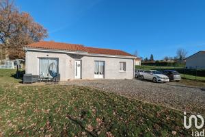 Picture of listing #327805506. House for sale in Puy-Guillaume
