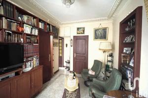 Picture of listing #327808285. Appartment for sale in Paris