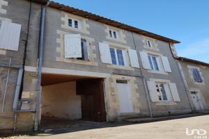 Photo de l'annonce nº 327810268. Maison à vendre sur Lezay