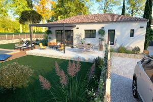 Picture of listing #327811064. House for sale in Saint-Rémy-de-Provence