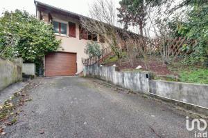 Thumbnail of property #327817807. Click for details