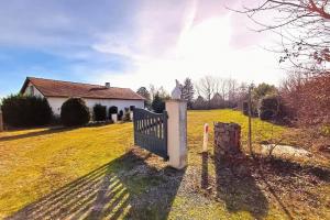 Picture of listing #327827341. House for sale in Saint-Gervais-d'Auvergne