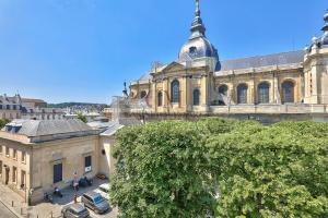 Picture of listing #327829961. Appartment for sale in Versailles