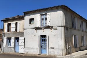 Picture of listing #327838576. House for sale in Cherves-Richemont