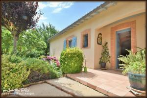 Picture of listing #327843386. House for sale in Villefranche-de-Lauragais