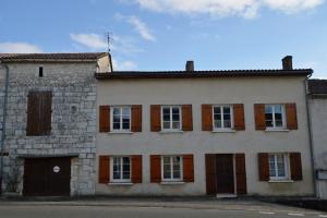 Picture of listing #327845932. House for sale in Duras