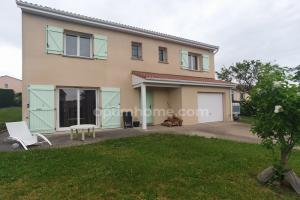 Picture of listing #327857486. House for sale in Châteaugay