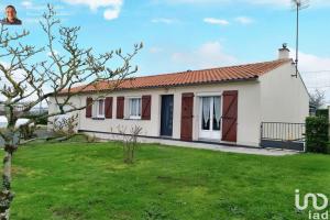 Picture of listing #327860831. House for sale in La Chaize-le-Vicomte