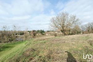 Picture of listing #327861491. Land for sale in Thouars
