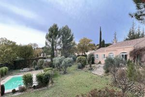 Picture of listing #327864043. House for sale in Saint-Saturnin-lès-Apt