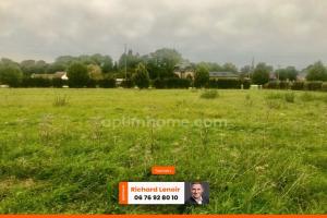 Picture of listing #327869444. Land for sale in Saint-Victor-de-Chrétienville