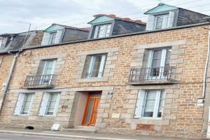 Picture of listing #327874717. Appartment for sale in Fougères