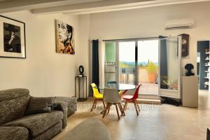 Picture of listing #327888816. Appartment for sale in La Ciotat
