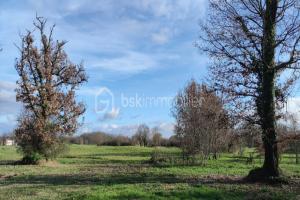 Picture of listing #327889567. Land for sale in Montauban