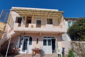 Picture of listing #327914783. House for sale in Marseille