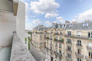 Picture of listing #327914950. Appartment for sale in Paris